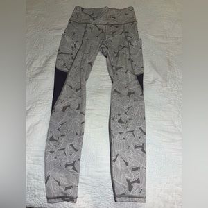 Athleta xxs pattern leggings.